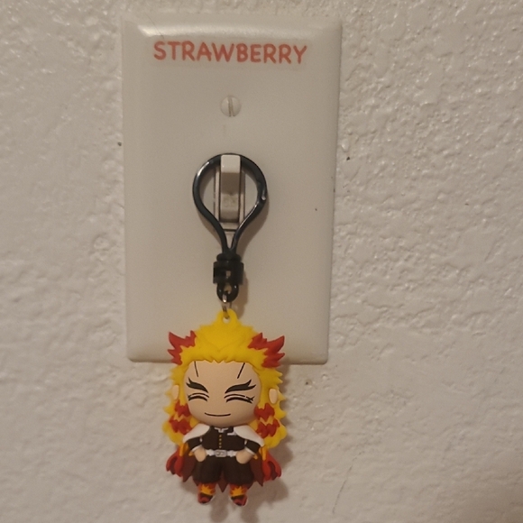 Demon Slayer: Kimetsu no Yaiba Characters Series 5 Blind Bag Figural Bag Clip - Picture 2 of 2